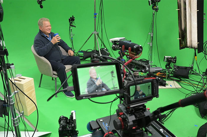 Diễn viên William Shatner được công ty grief tech StoryFile ghi hình để tái tạo phiên bản kỹ thuật số.