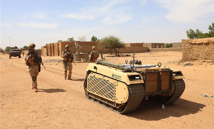 Chiếc THeMIS UGV của hãng Milrem Robotics trong một nhiệm vụ tại Mali