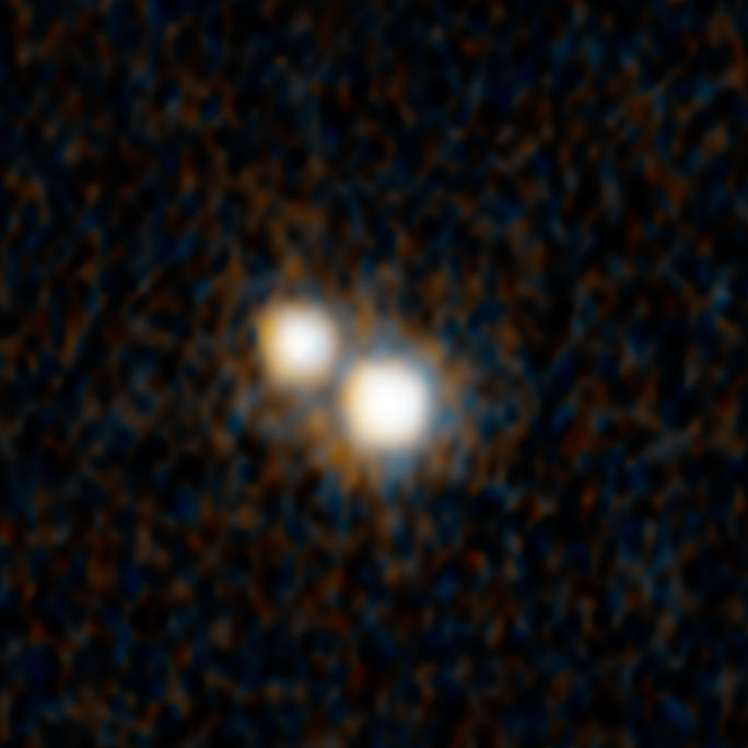 Hình ảnh thực về hai chuẩn tinh kép cực hiếm trong dữ liệu Hubble