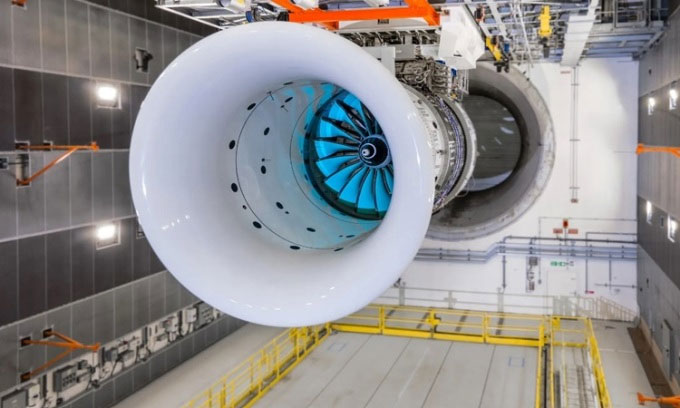  Động cơ UltraFan tại nhà máy của Rolls-Royce. 