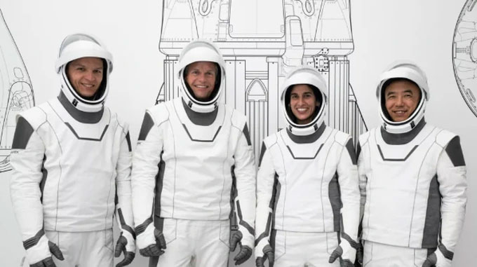  Phi hành đoàn thứ 7 do SpaceX đưa lên Trạm vũ trụ quốc tế (ISS) gồm 4 người. 