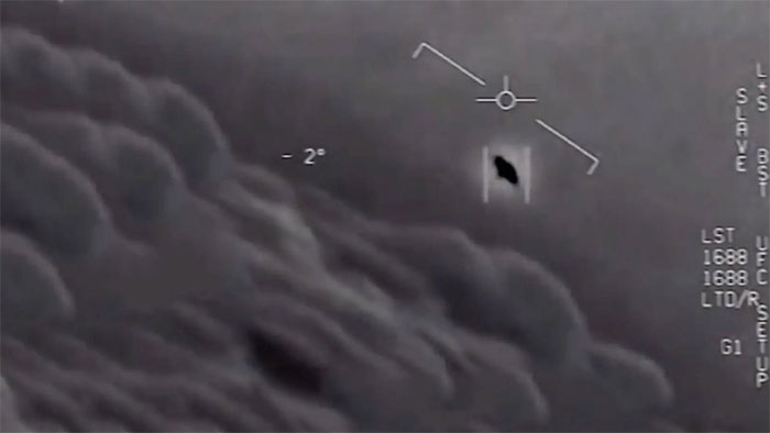 Sự tồn tại của UFO là chủ đề cho rất nhiều sự đồn đoán.