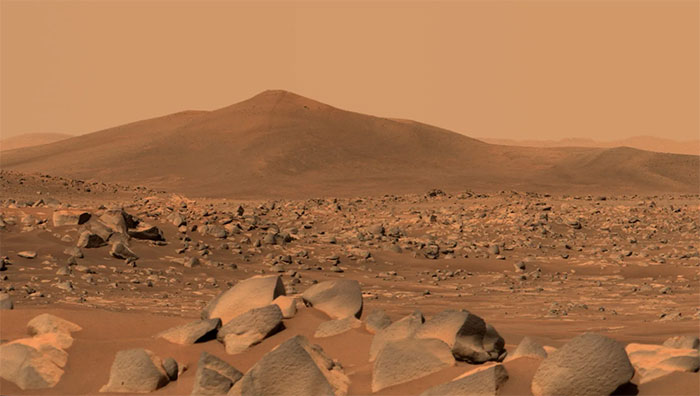  Địa hình khô và khắc nghiệt trên sao Hỏa. 