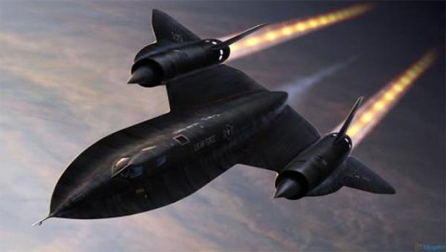 SR-71 nổi tiếng là máy bay nhanh nhất thế giới
