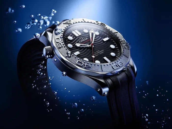 Thuật ngữ chống nước và chống thấm nước tiết lộ những đặc điểm riêng của đồng hồ