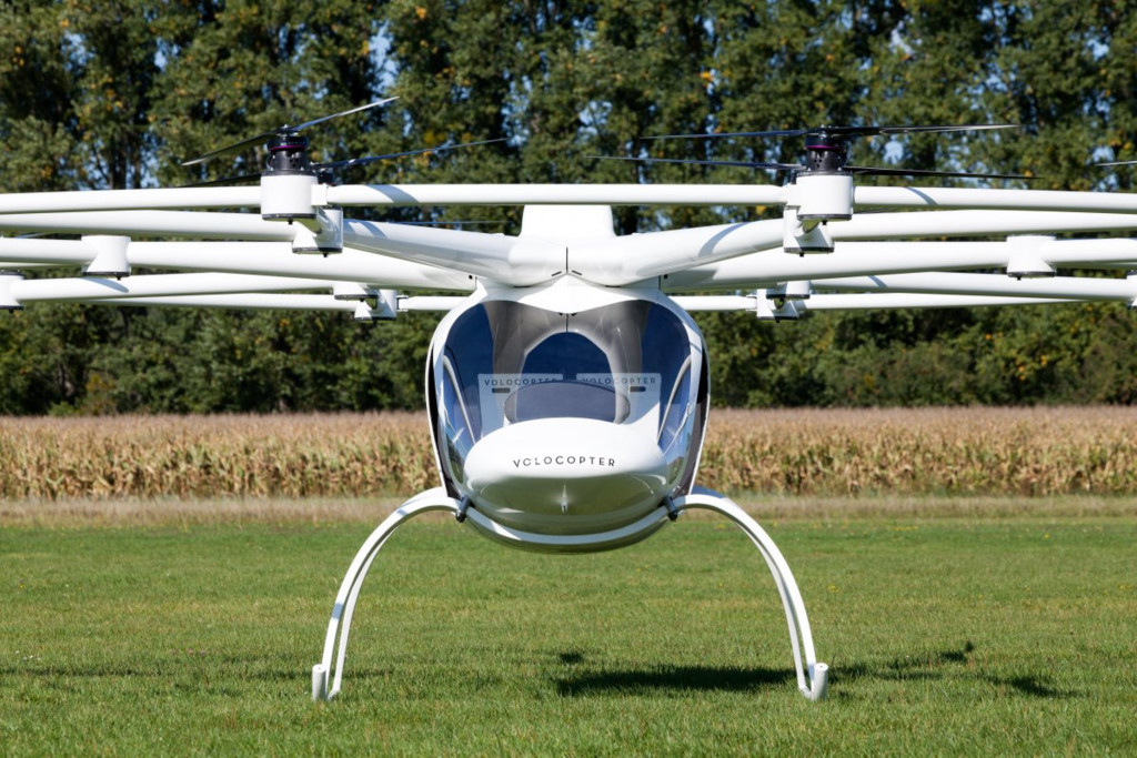 Trong tương lai, chiếc máy bay Volocopter 2X sẽ đi kèm với cảm biến, cho phép nó bay tự động. 