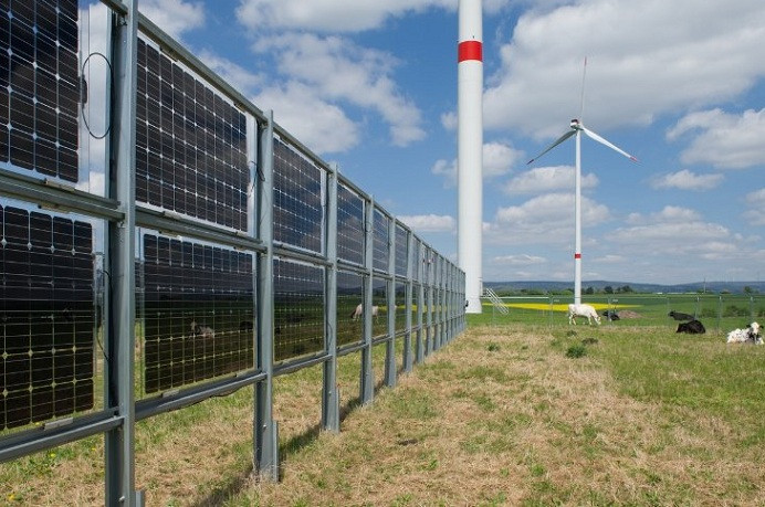 Nhà máy điện mặt trời của của hãng Ökostrom-Saar.