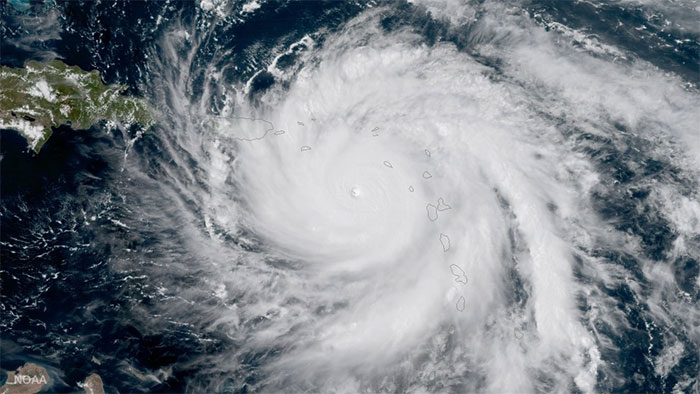  Siêu bão Maria khi đạt cấp mạnh nhất. 