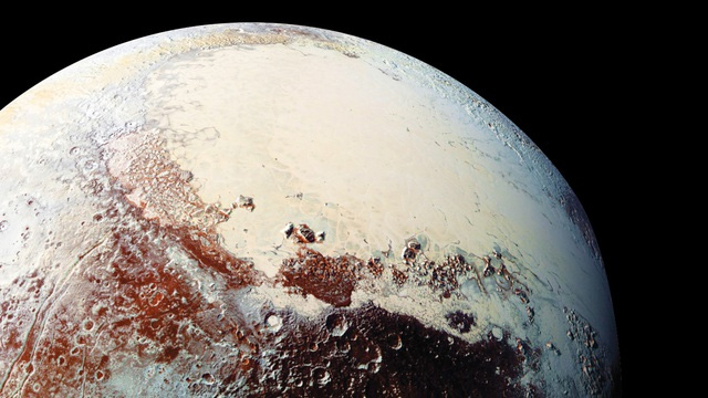 Bề mặt của sao Diêm Vương được bao phủ rộng rãi bởi biển băng.